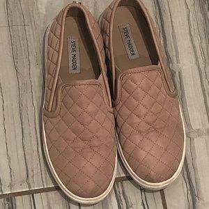 Pink Steve Madden’s